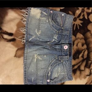 Short denim skit